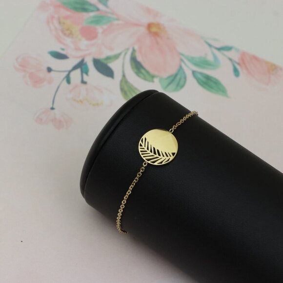 Yellow Gold Bracelet with Leaf Cutout Charm, Adjustable Size, XPBL0623 - Picture 6 of 12